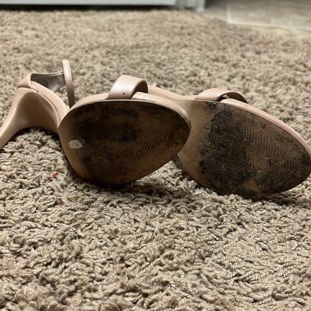 Steve Madden Nude heel - Picture 4 of 7